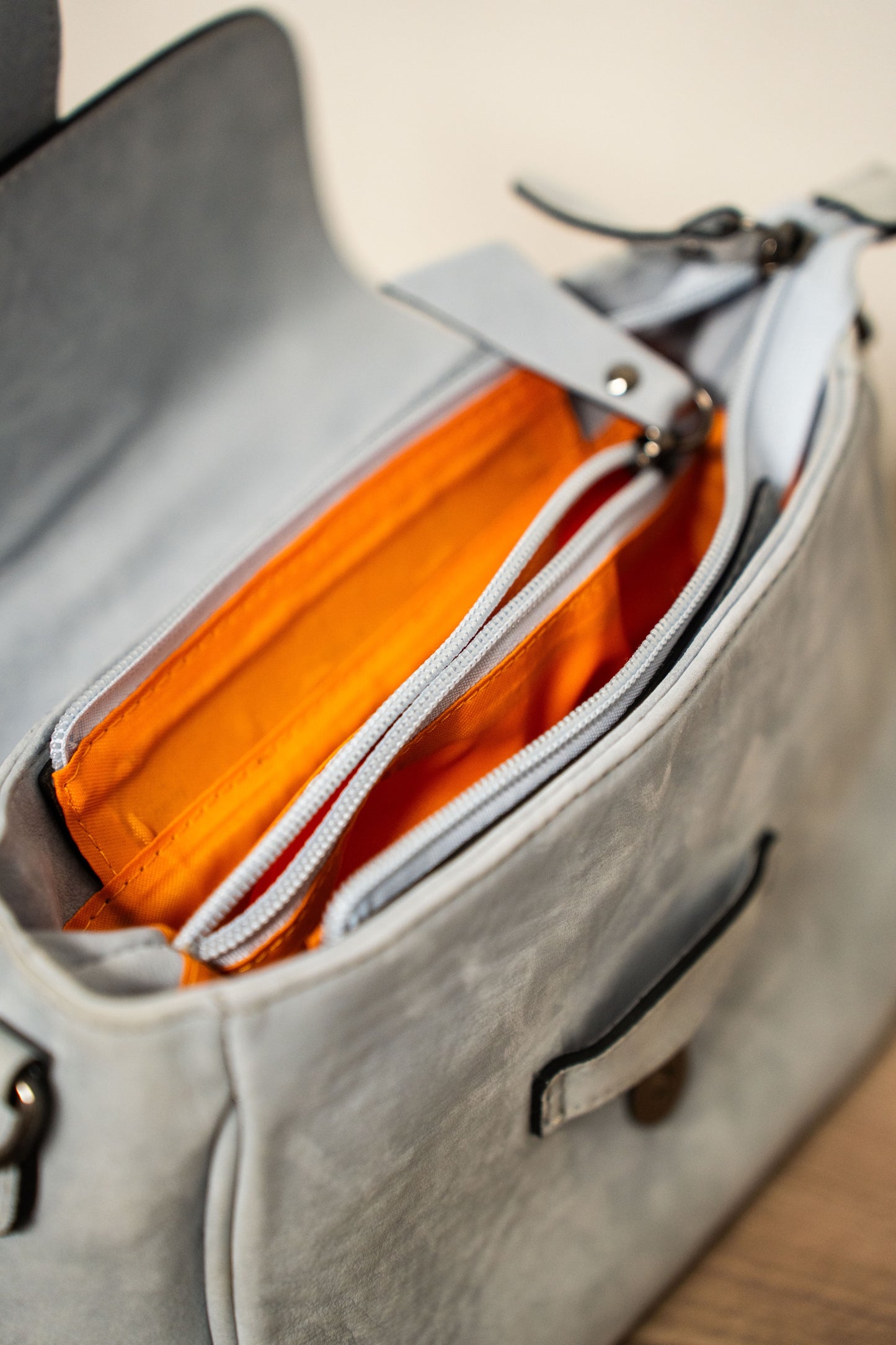 Borsa a mano con manico piatto