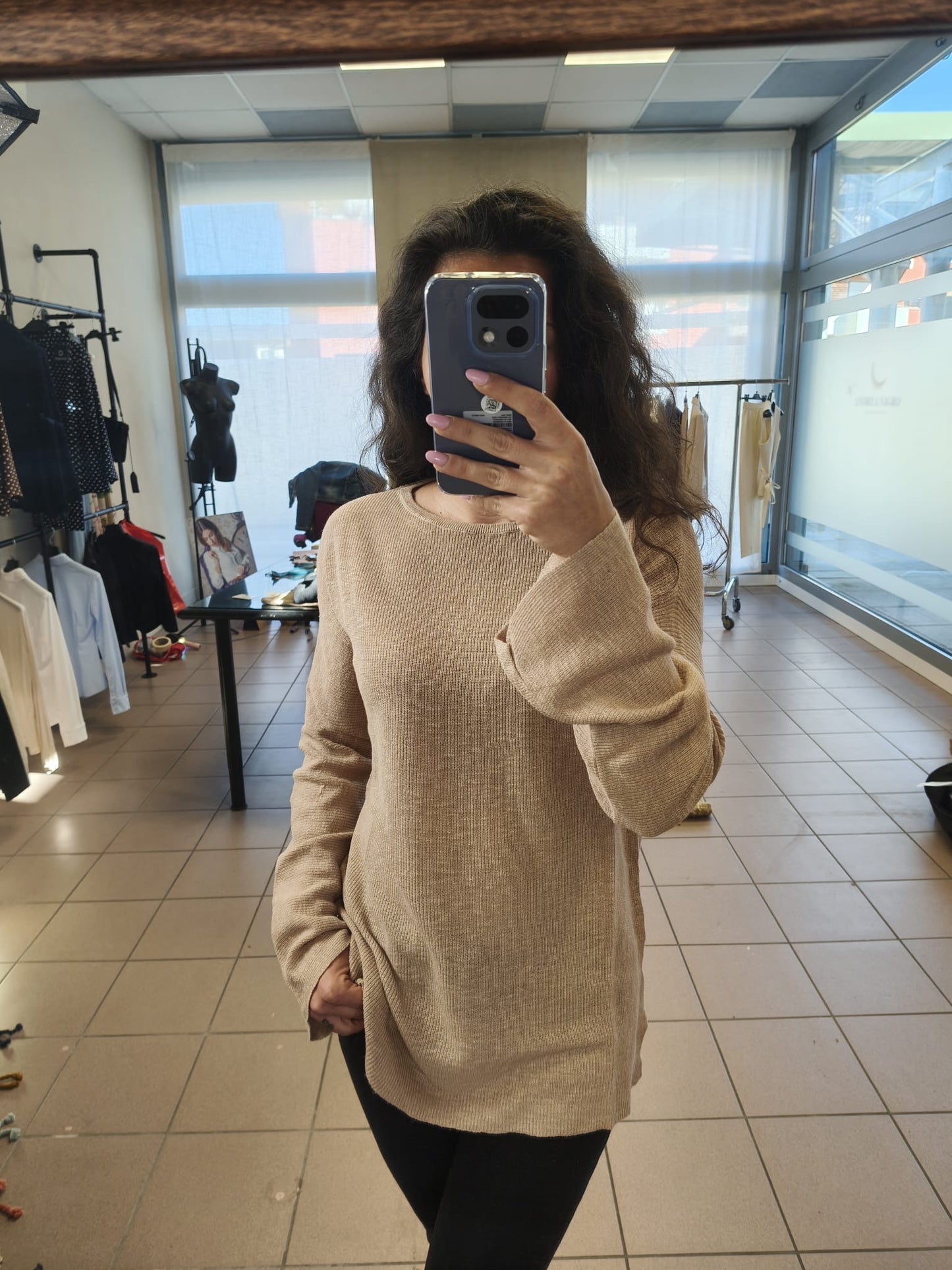 Maglia collo a barchetta